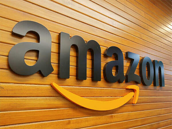 Amazon opens its homepage to display ads
