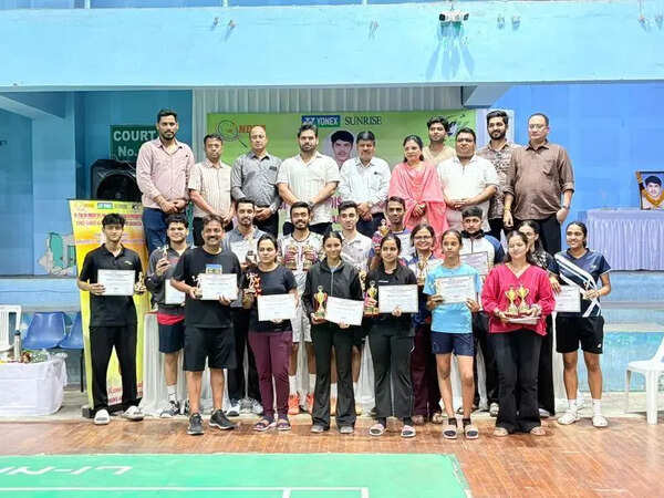 Twin titles for Tanmay, Aayush