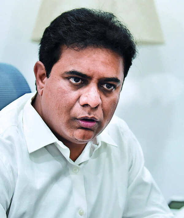 KTR tells govt to procure paddy, pay farmers