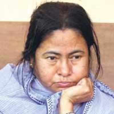 Bengal CM calls Mamata for talks