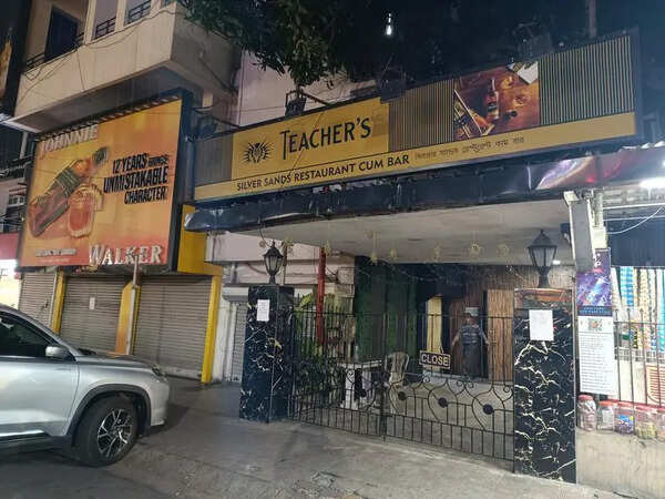 Bars start shutting down after poll panel liquor ban