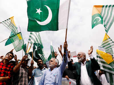 Pak observes 30-min ‘Kashmir Hour’