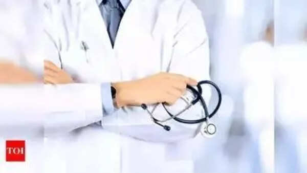 Tenali district hospital doctors save two accident victims with complex surgeries