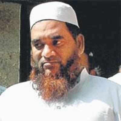 Undertrial Imam wants '˜Buddha barrack'