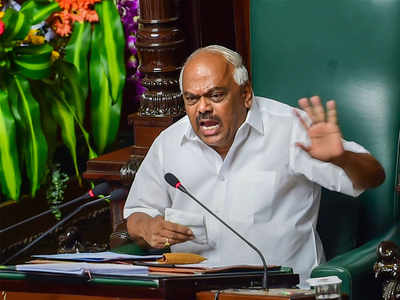 Karnataka political crisis: Trust vote delayed as speaker adjourns House till Monday