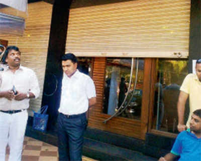 Cops seal Goa store after Irani finds suspicious camera