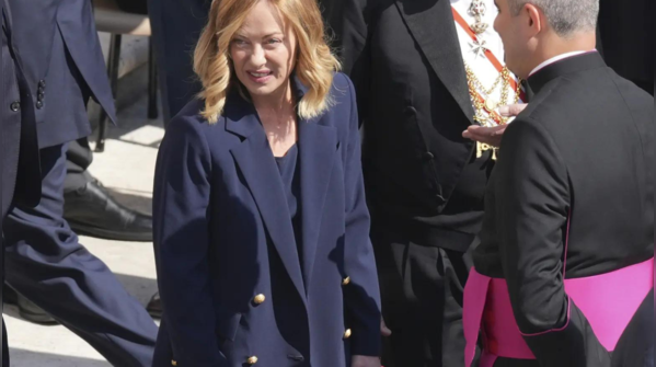 Meloni pays respect to the Pope
