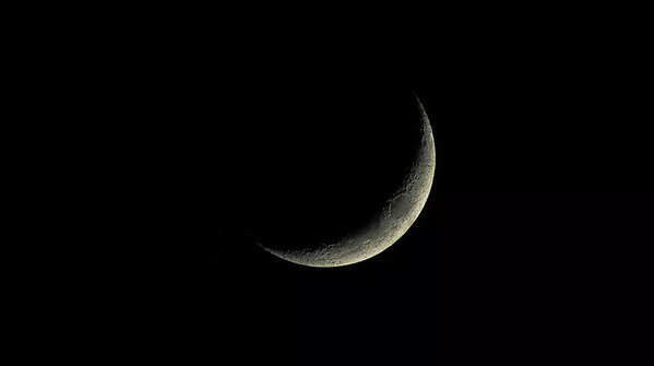 Earthshine nights