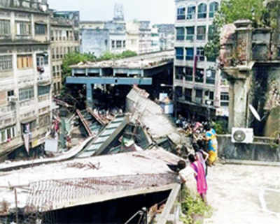 Kolkata flyover crash kills 20