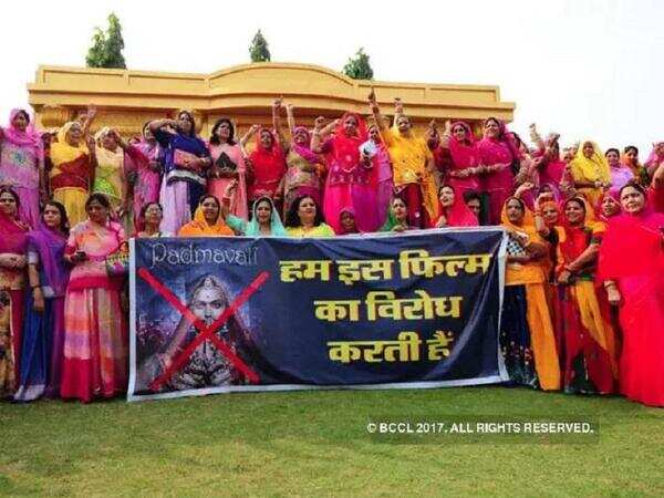 Sarv samaj closes Chittorgarh Fort to protest against movie Padmavati
