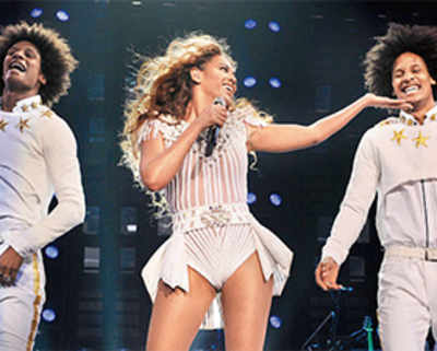 Beyonce’s dancers to make B’wood debut