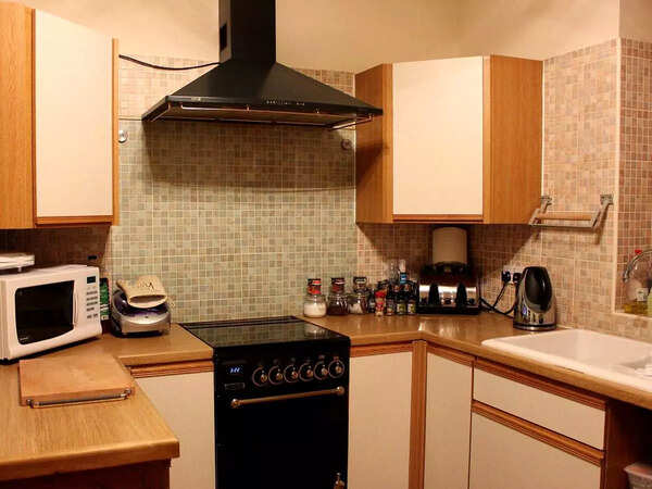 Best kitchen chimney under 15,000: Top picks from Glen, Elica, Faber & more