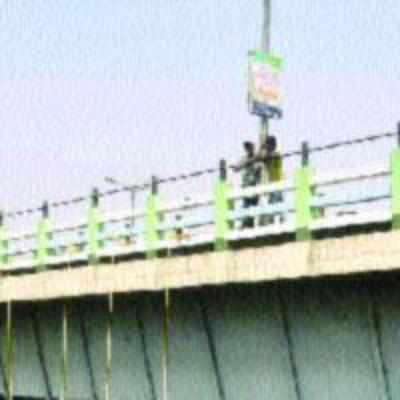 After seven years, TMC begins maintenance work on Kalva bridge