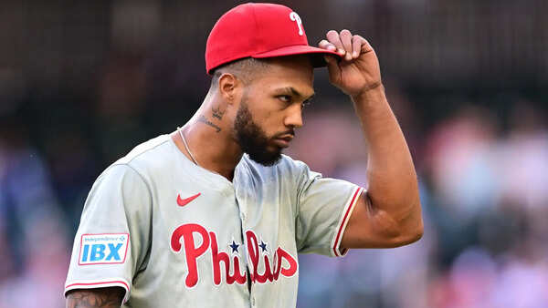Cristopher Sánchez’s unexpected moment draws laugh as Dominican pitcher recalls conversation with Albert Pujols and Pedro Martínez