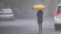 Heavy rains lash Delhi-NCR 
