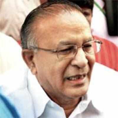 Jaipal Reddy meets PM amidst Reliance's KG-D6 controversy