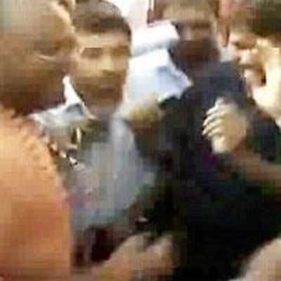 After Bhushan, Sene men thrash Anna supporters