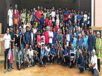 Bengalureans open their hearts & homes