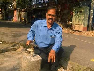 World Water Day 2017: Central Govt officer repairs broken street taps in Kolkata