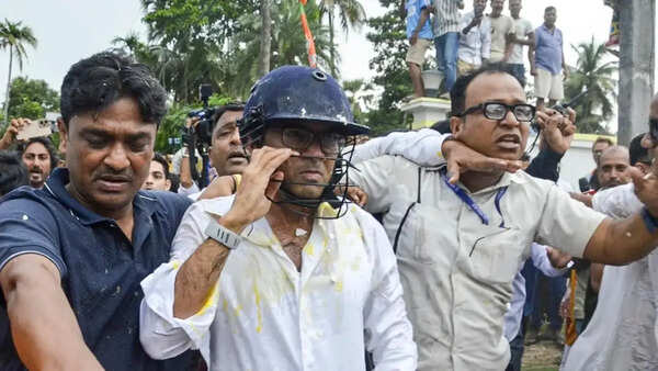 CID at Abhishek Banerjee's doorstep, serves Bhawani Bhawan summons for Monday