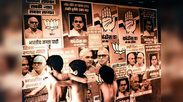 THE BIG PICTURE: Three friends review the election scene in Jaipur during the 1989 Lok Sabha elections. After a landslide victory in 1984, Congress was voted out of power in 1989 while BJP took its tally from 2 to 85. Although Congress emerged as the single-largest party, Janata Dal — supported by BJP and Left — formed the government and VP Singh became prime minister