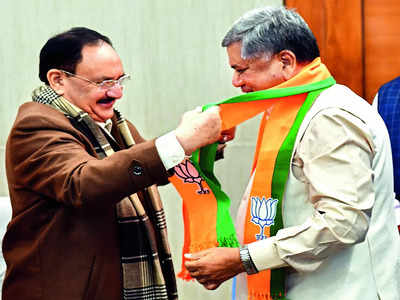 Congress criticises Jagadish Shettar’s return to BJP