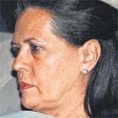 UPA buys time, Left  is happy to oblige