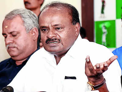 Slugfest between HD Kumaraswamy, top cop raises eye brows