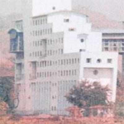 Two IIT hostel bldgs illegal: BMC chief