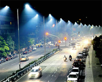 LED darkness brings Sena, MNS closer