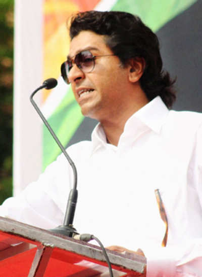 MNS workers vandalize toll booths in Thane on Raj Thackeray's orders