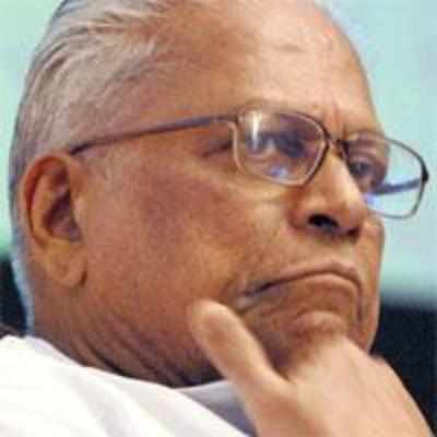 Anti-graft Kerala CM will not toe CPM line