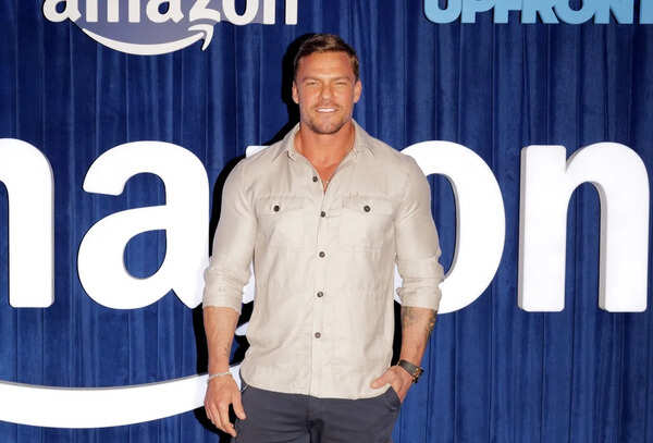 Alan Ritchson cleared in neighbour altercation, police cite self-defence