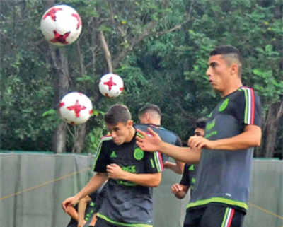 Mexico in must-win tie against wounded Chile
