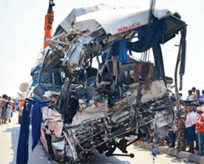 11 killed as bus falls into canal in AP