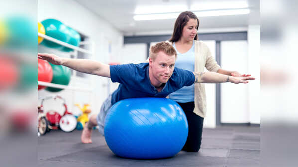 ​Benefits of performing swiss ball exercises