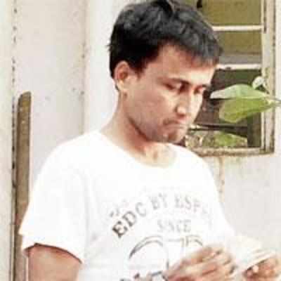 Handwriting on suicide note is not Nidhi's, says dad