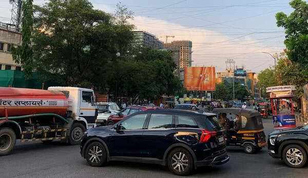 Balewadi’s call: Survey traffic, then open bridge
