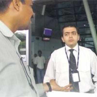 Airport mess costs family Rs 5 lakh