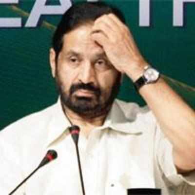 Deshmukh asks PSUS to withhold CWG sponsorship