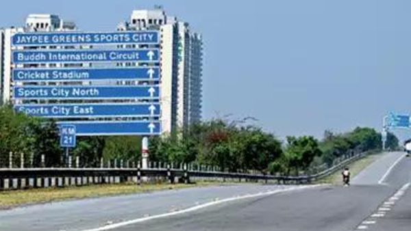 Forget speeding on Yamuna Expressway as speed limit slashed to 75 kmph from this date