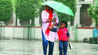 Delhi-NCR sees sudden temperature dip after rain, breaks heat spell
