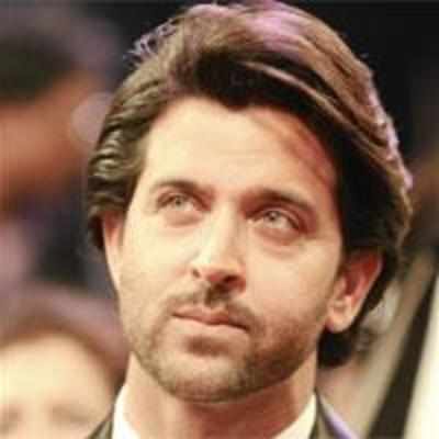 Hrithik asked to stay in bed
