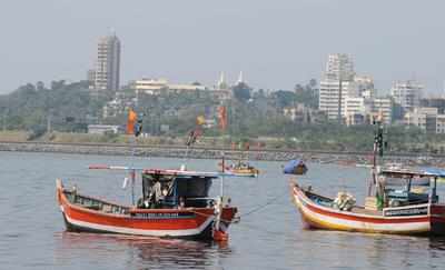 Boat capsizes in Andhra lake: 14 dead, 5 still missing