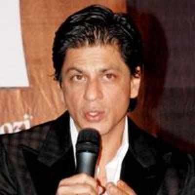 Shah Rukh changes script before Modi's vote of thanks