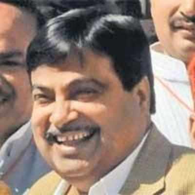Gadkari appeals to Muslims to give up Ayodhya land