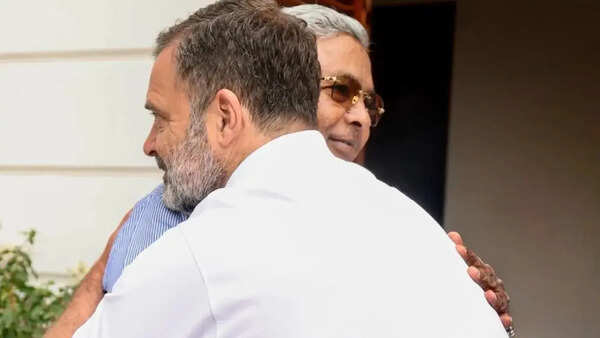 After Siddaramaiah, Gowda and Yediyurappa, Karnataka stares at leadership vacuum