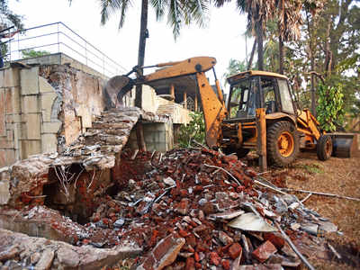 HC orders razing of 5 bungalows in 6 weeks