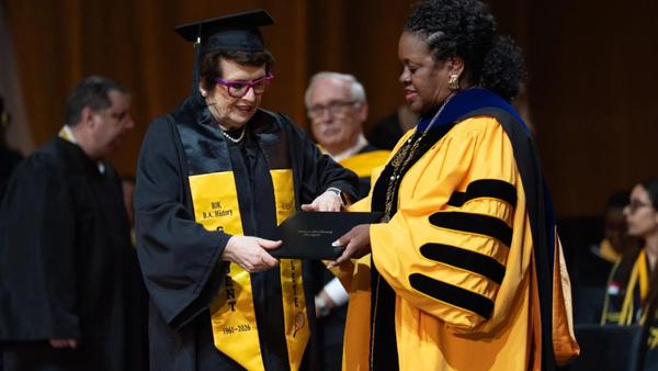 Billie Jean King, 82, earns a college degree 65 years after starting at Cal State LA