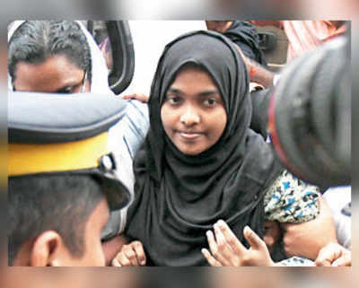 Hadiya pleads for freedom, SC sends her back to study in TN